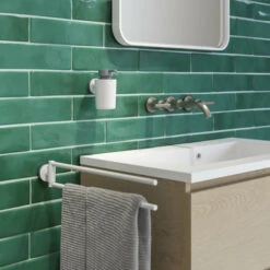 Tiger Handdoekhouder Urban 2-Armig Wit 17 Tiger Handdoekhouder Urban 2-Armig Wit -Thuis Badkamer 123 2674