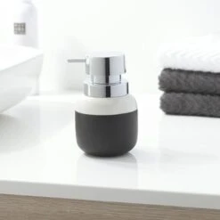 Sealskin Zeepdispenser Sphere Porcelein Zwart -Thuis Badkamer 123 3375