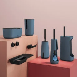 Tiger Toiletborstelhouder TESS Met Swoop Borstel Flexibel Blauw/zwart -Thuis Badkamer 123 5594